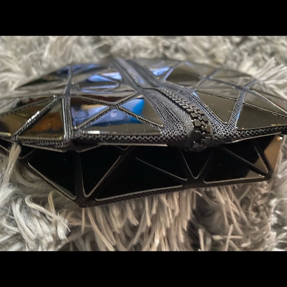 Iridescent Collapsible Cosmetic Bag - Picture 6 of 7